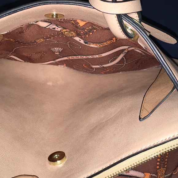 TAN/KHAKI COLOR SHOULDER BAG - Picture 5 of 8